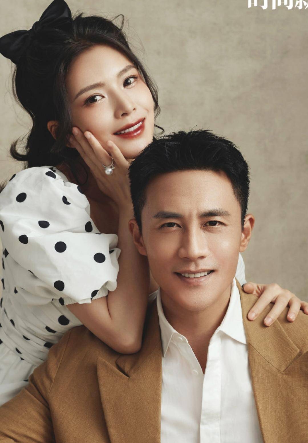 杜淳和老婆补拍婚纱照,王灿近况穿婚纱苗条十足,"上镜脸"不输女明星