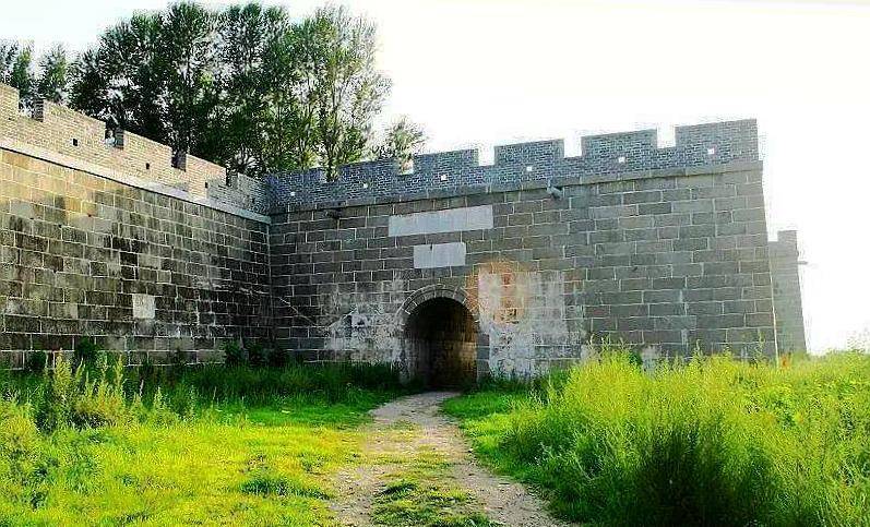 简介万里长城十三关