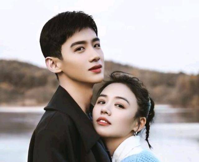 "乖乖女"马思纯为什么总是爱上坏小子?_张哲轩_恋情_白敬亭