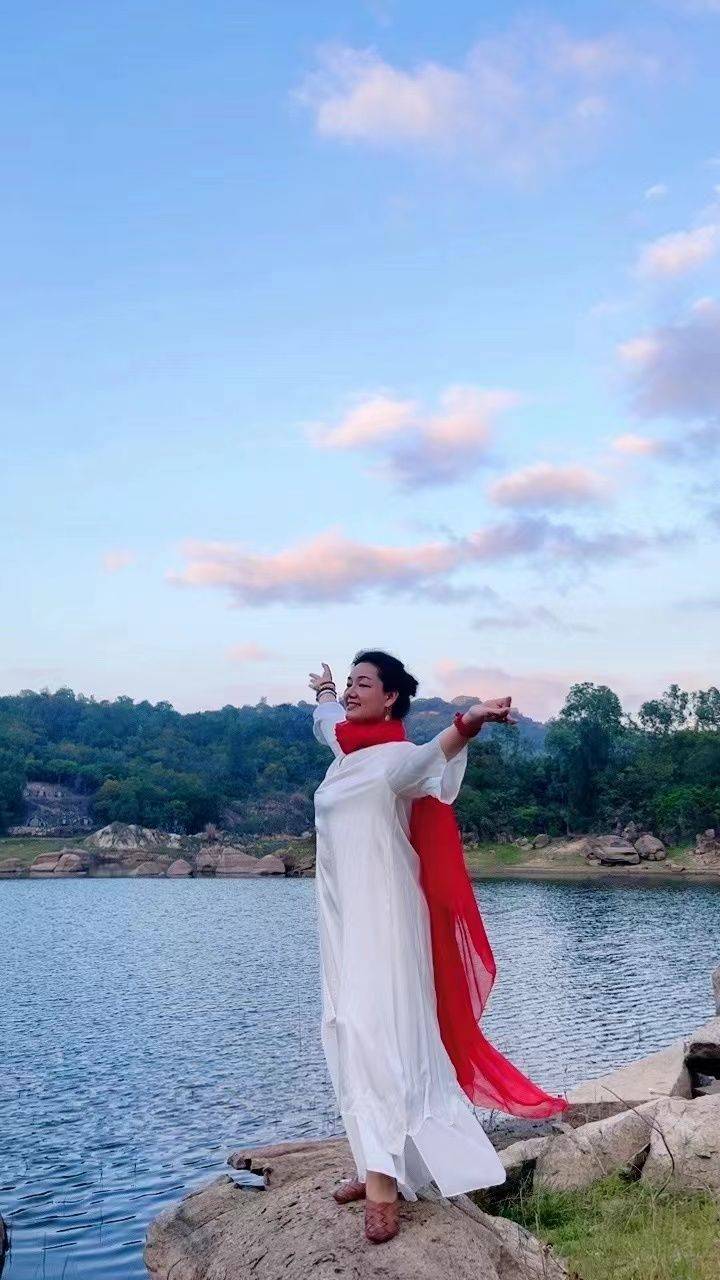 内涵之美 摇曳生姿——米丽梅 刘宏波 温志芬 郭媛瑜会派牡丹劳动展