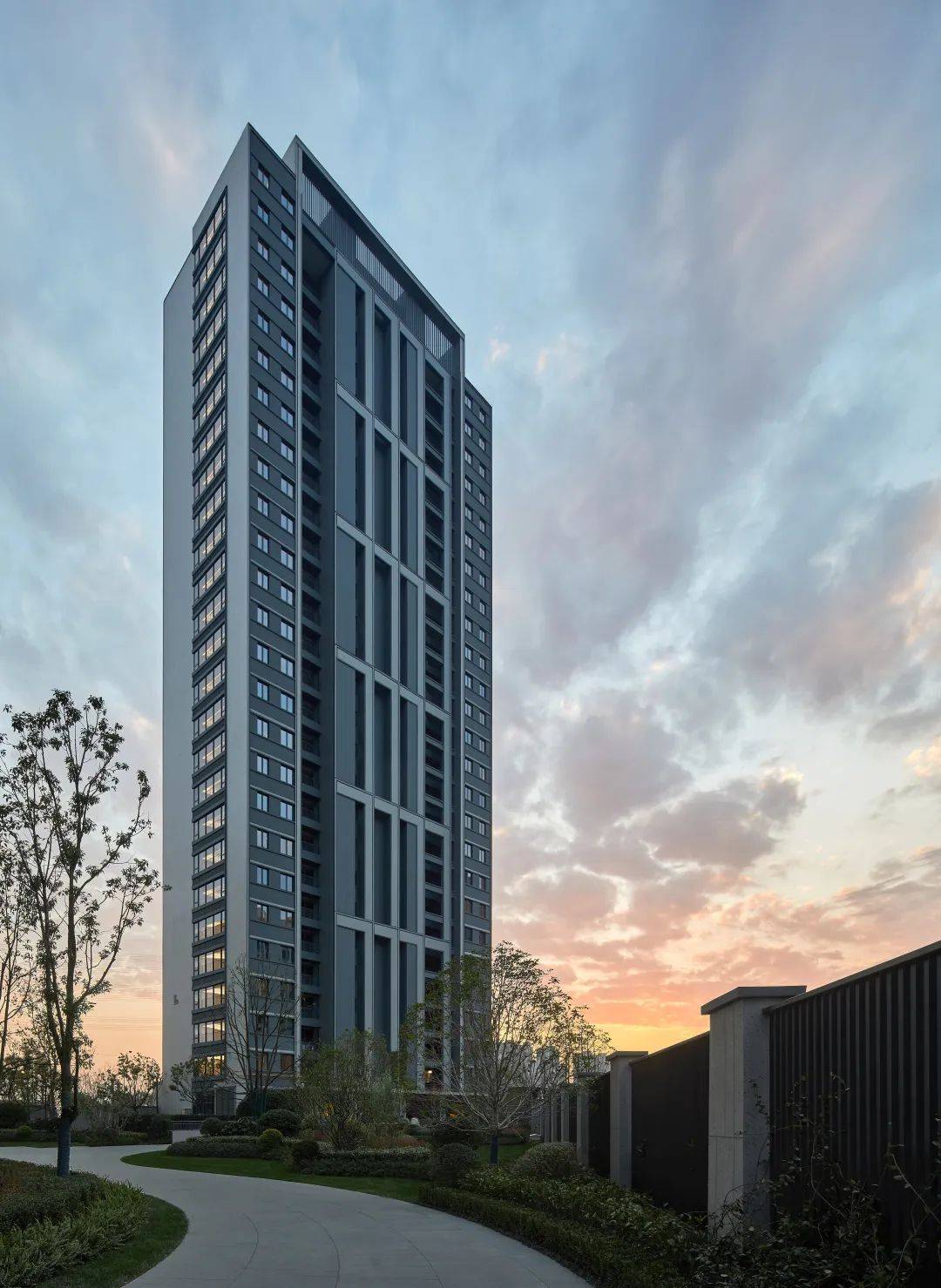 樟宜翠湾商铺丨售楼部电话