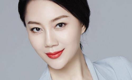 胡彩虹_表演_事业