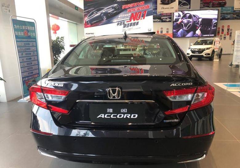 本田雅阁特别版已到店,全新星空蓝涂装配黑化轮毂,视觉效果增强_搜狐