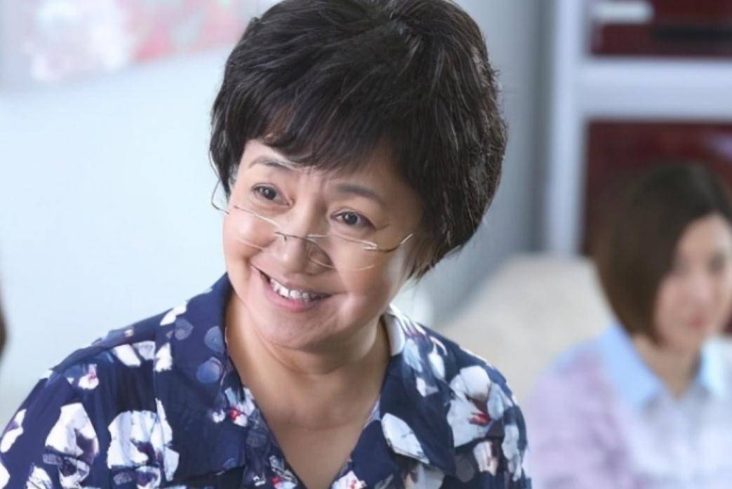 演员李野萍:与圈外丈夫恩爱几十年生一女,成名后给父亲找老伴_李幼斌