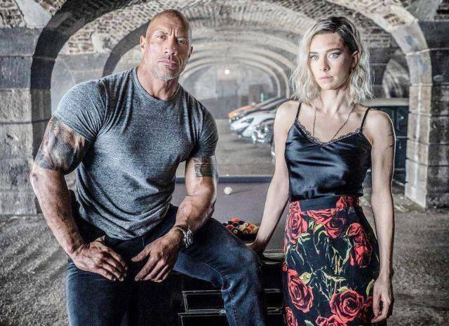 想想巨石强森和郭达斯坦森,网友:就差那身健硕肌肉了_双森_激情_速度