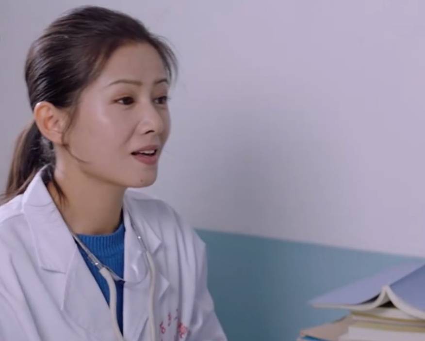 《雪莲花盛开的地方》大结局:欧阳南后继有人,梅雁生祭奠李霞_巴桑