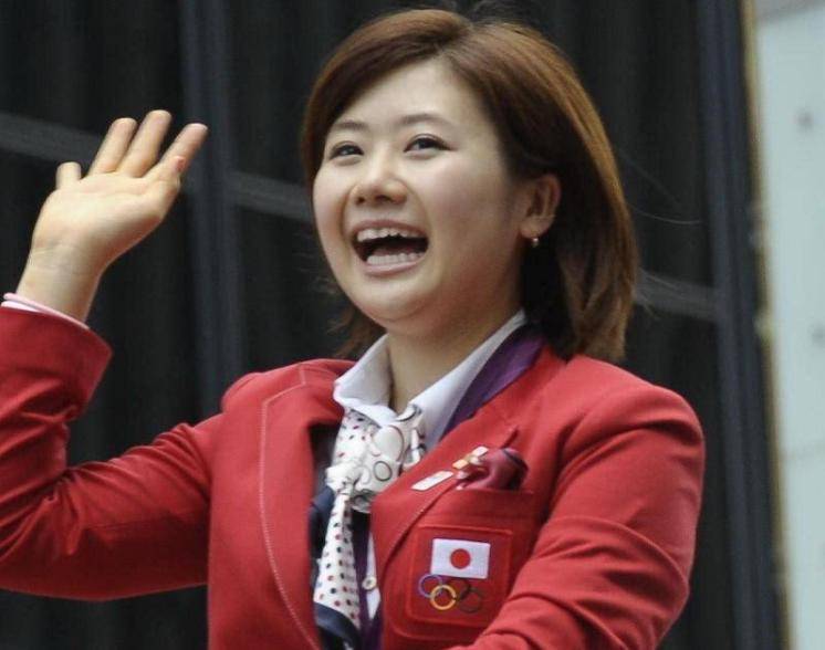 球迷,粉丝"警告"石川佳纯!远离福原爱,往事又被提起_日本_工作_中国