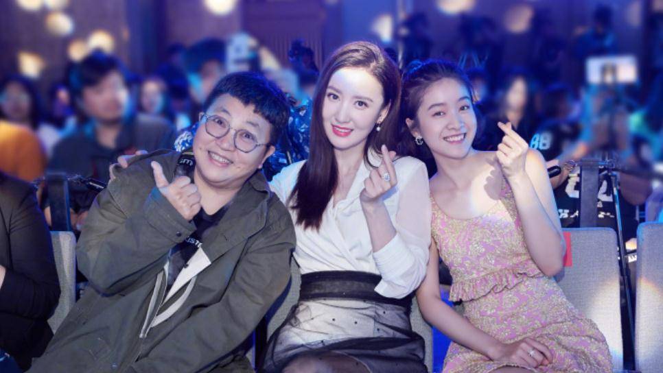 《白发》由李慧珠执导,张雪迎,李治廷,经超,罗云熙,陈欣予领衔主演