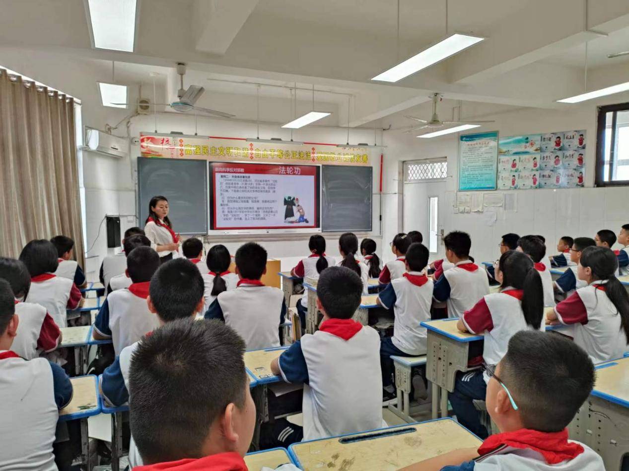 济宁高新区接庄中心中学开展反邪教进校园"六个一"活动_教育_防范