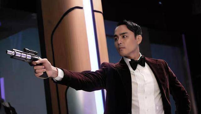 《程序恋人》小而美的国产科幻,揭示科技爆发带来的隐