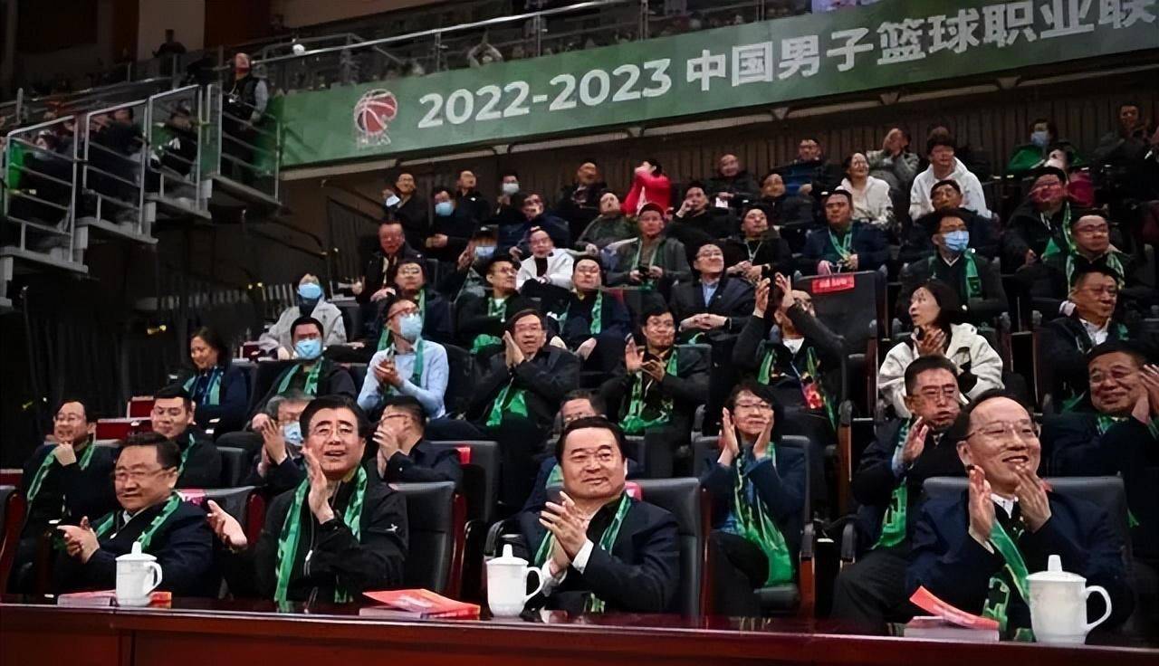 辽宁最高层亲临现场观战,辽篮卫冕成功!