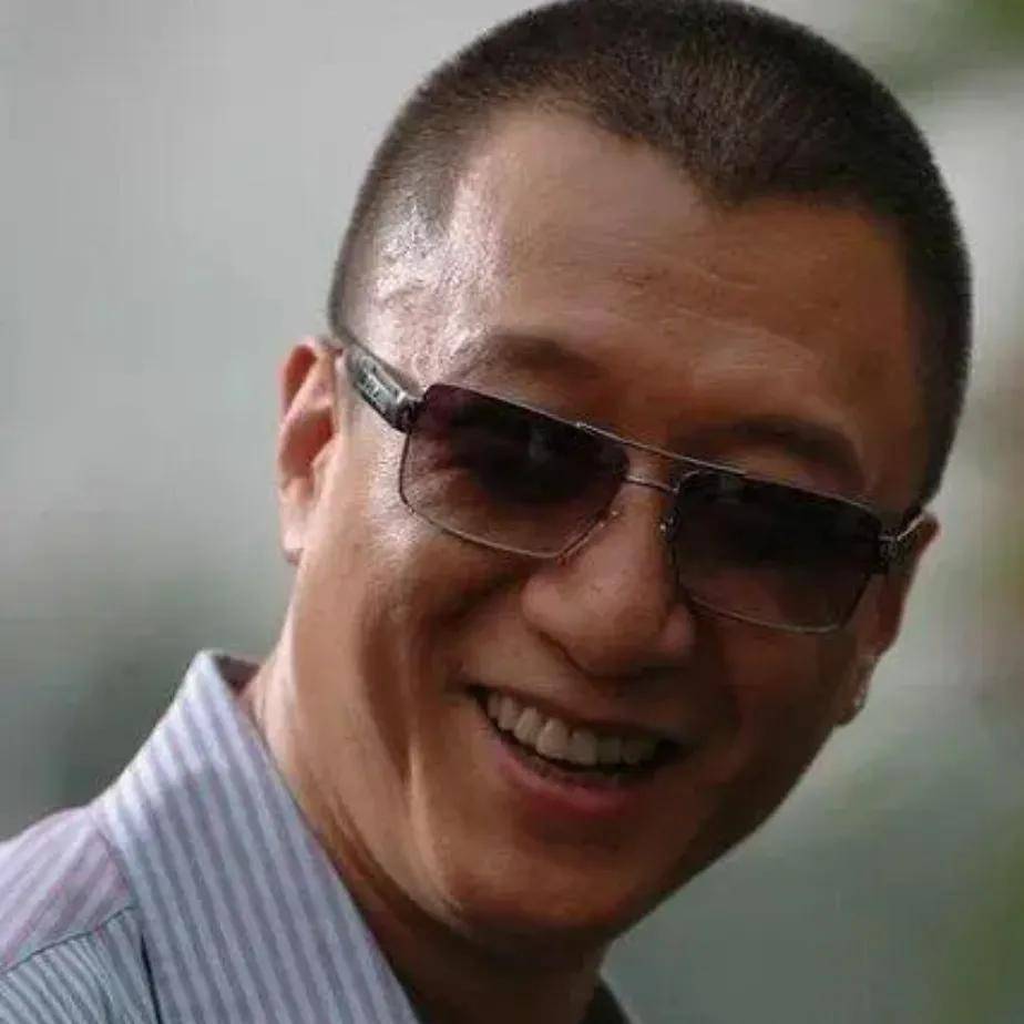 小沈阳把孙红雷打骨折?_现实_差钱_角色