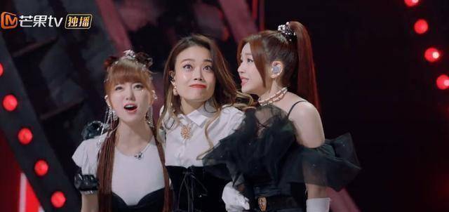 《浪姐2》容祖儿普通话成功出圈,阿兰公演舞台玩水拉满节目效果