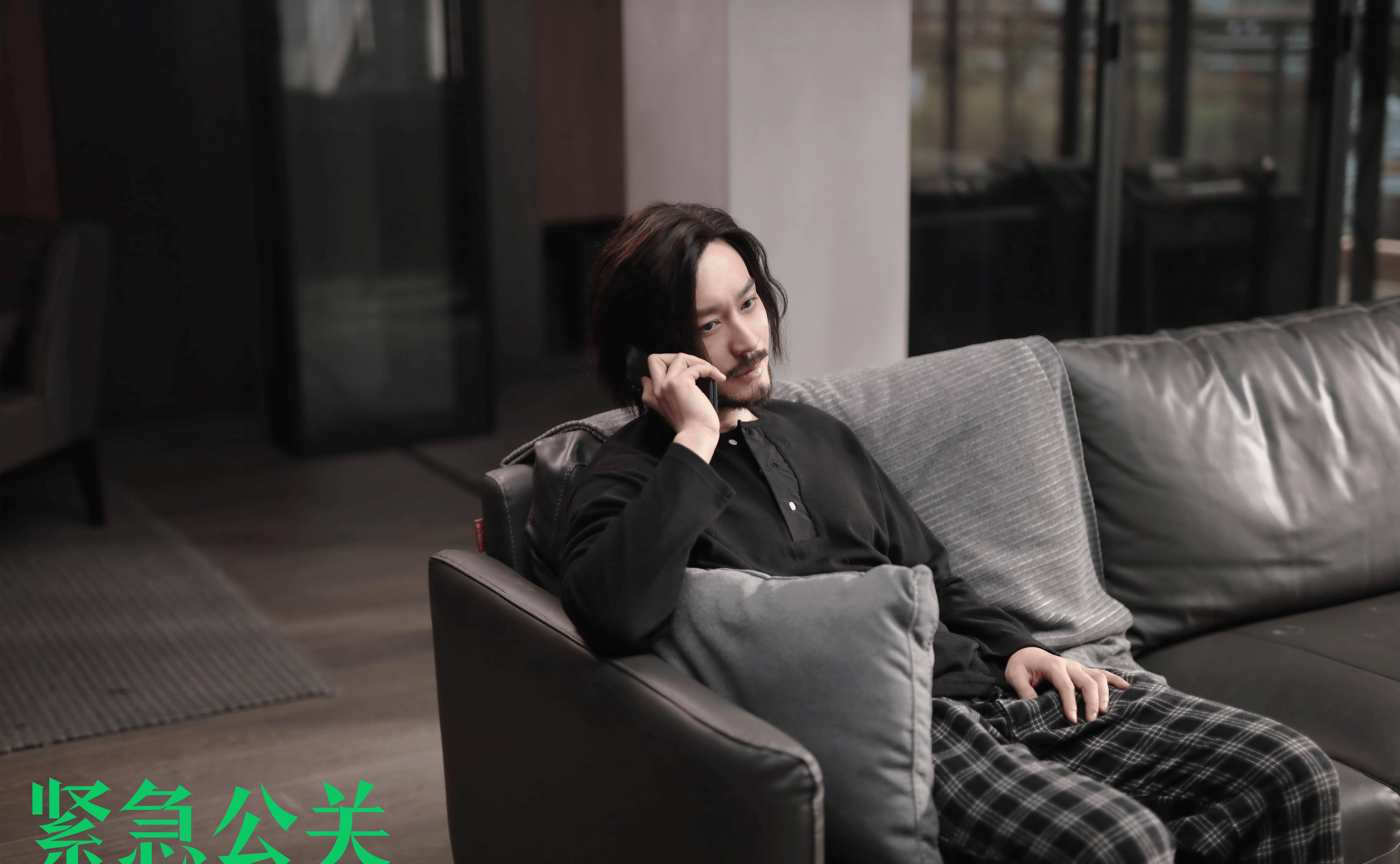 《紧急公关》首播爆火 黄晓明逐鹿公关引发社会话题讨论热潮_事件