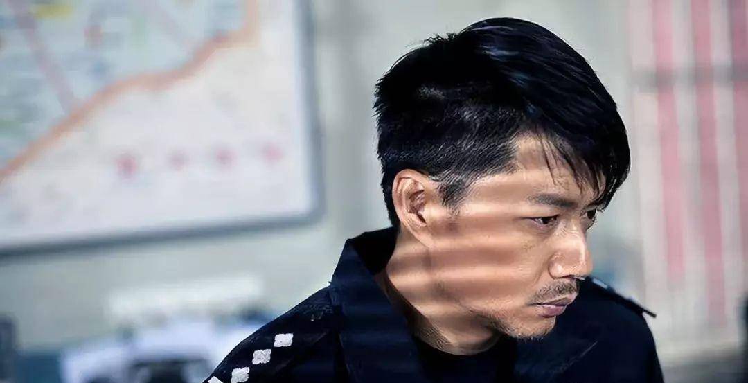 当年,《刑警本色》简直是全明星阵容.