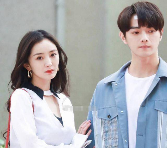 《二八定律》新路透,杨幂许凯同框好甜,没有精修女方的腿太真实_照片