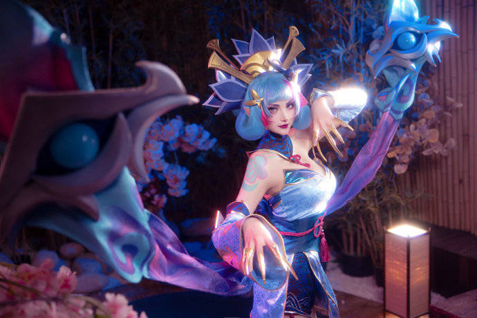 cos:英雄联盟灵魂莲华寡妇伊芙琳cosplay正片12p-努力的十八魔_伊喵