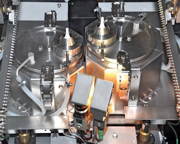 选择性波峰焊和波峰焊区别 | ast埃斯特选择性波峰焊_焊接_元器件