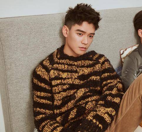 龚俊晒照:每一块腹肌都有自己的名字,女粉们表示:爱了爱了_身材_照片