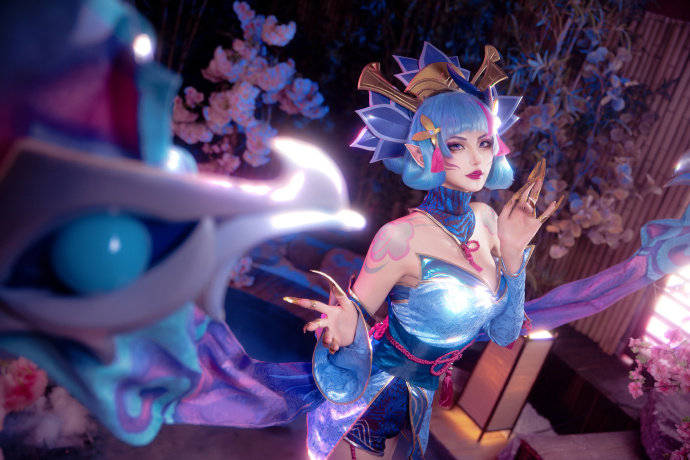 cos:英雄联盟灵魂莲华寡妇伊芙琳cosplay正片12p-努力的十八魔_伊喵