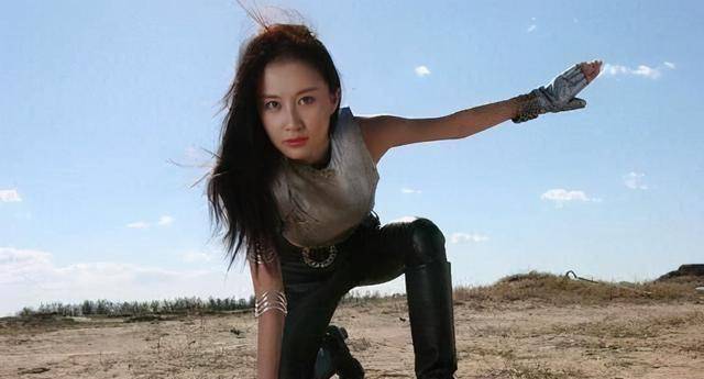 在电视剧中有很多很棒很出色的角色,尤其是舒畅演的傻妞,简直让人爱到