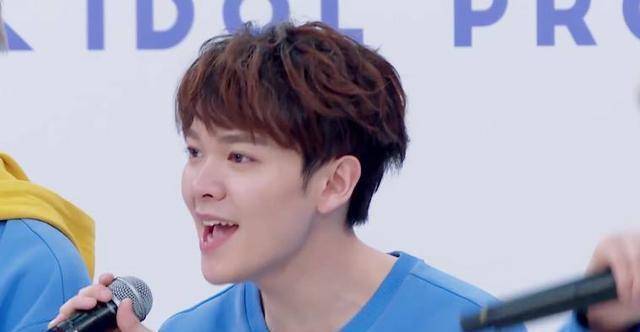 生》抢c位:蔡徐坤抢势在必得朱正廷这个小表情亮了_高音_小鬼_朱星杰