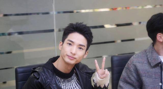 《舞蹈风暴》舞者体验编辑工作 刘迦称杨洋是军艺最帅_词汇_直播_答案