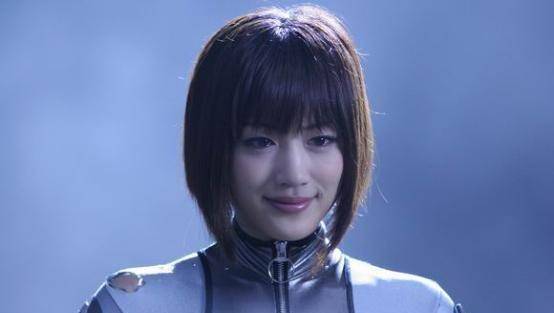 《我的机器人女友》——绫濑遥与小初惠介上演穿越时空的恋爱_女孩子