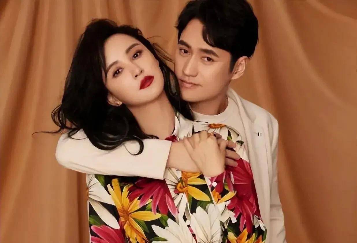 第一段婚姻不幸,但幸运遇到了袁弘这个好老公,结婚五年这对夫妻的感情