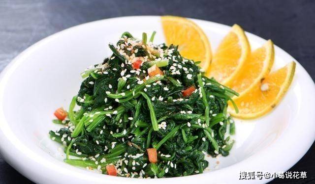 鸭血毛肚血旺,炸鲜奶,凉拌芝麻菠菜,玫瑰澳带的做法_行动_花椒_原料