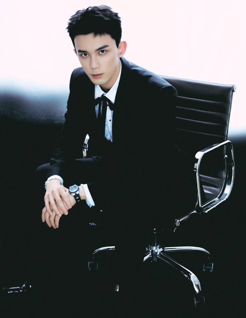 杨颖&陈都灵美翻,杨洋&吴磊&王一博帅,陈飞宇有落差_关晓彤_图片_来源