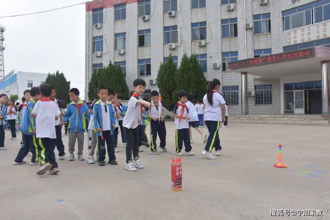 伏山镇白马小学图片