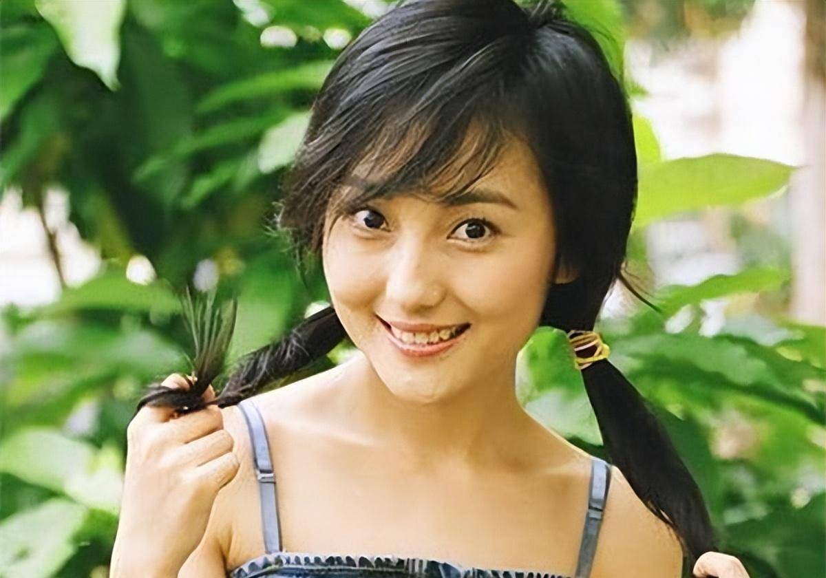 姨妈,二十年前人气不输赵丽颖,《武林外史》女一_沈浪_白飞飞_电视剧