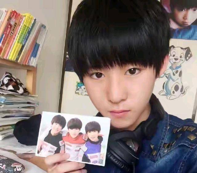 《乡村爱情》中的当年第一美女,儿子和王俊凯合影像双胞胎_张可_赵