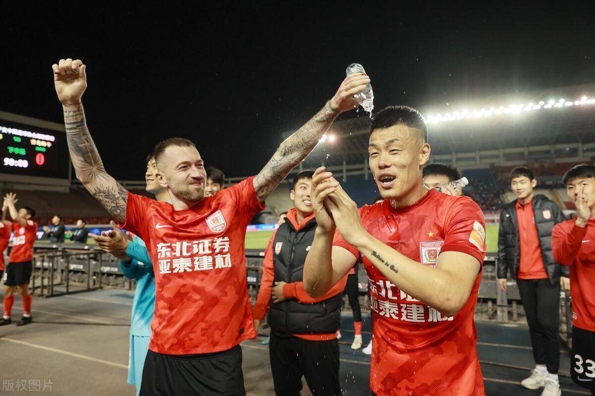 长春亚泰1-0青岛海牛,莱昂纳多被雪藏62分钟,陈洋打海港有想法_比赛