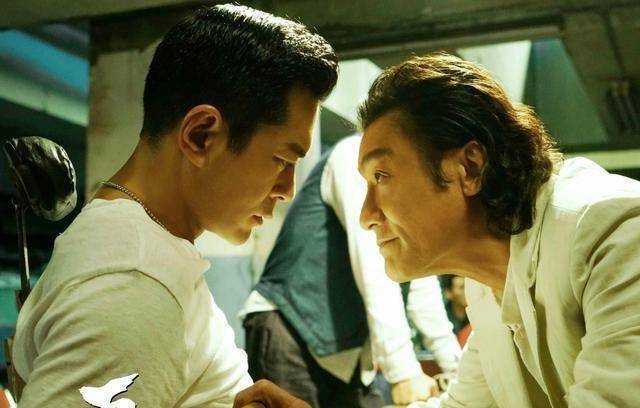 《追龙ii》古天乐3次落泪,是人生的三个阶段,无言感动!