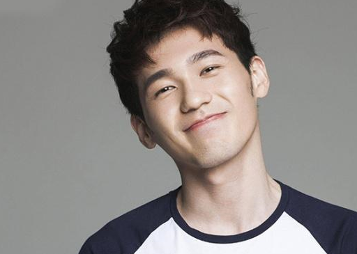 芦苇微微(现实中的贝微微)被游戏《梦游江湖》中的"夫君"真水无香误