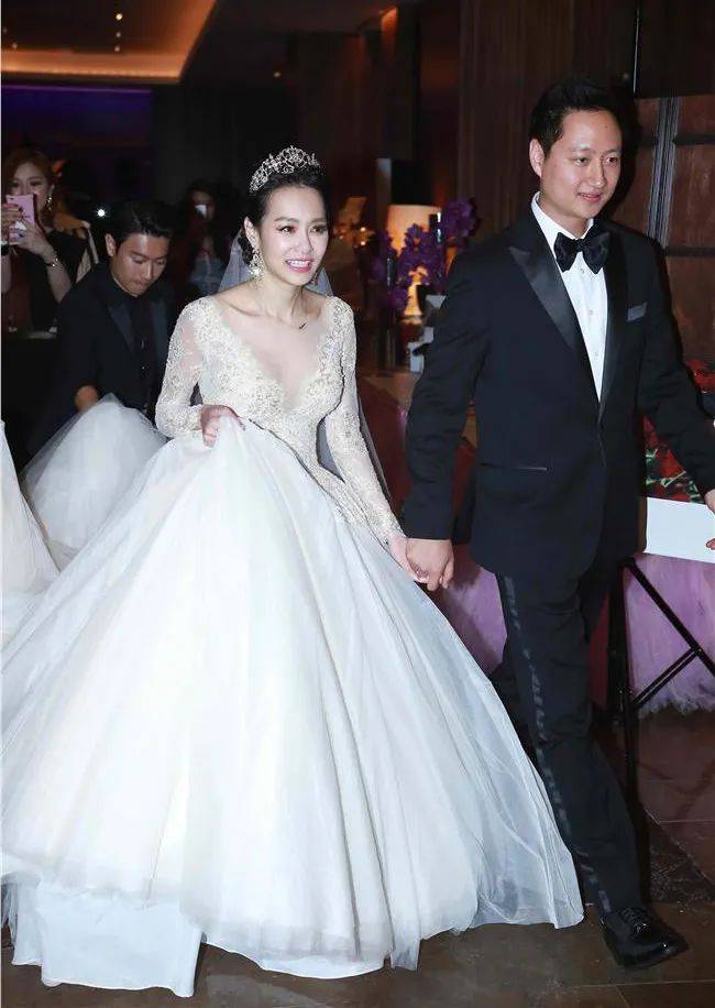 台湾贵妇翻车啦_王思佳_初恋_男友