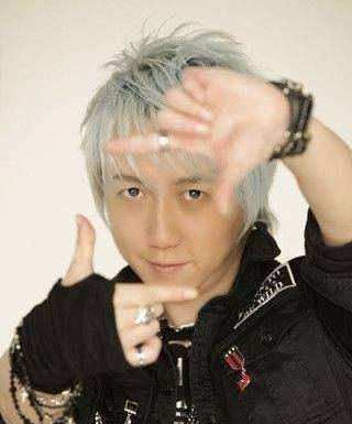 魔术,33岁心理术,《心理罪》李易峰原型真不简单_表演_姜松明_舞台