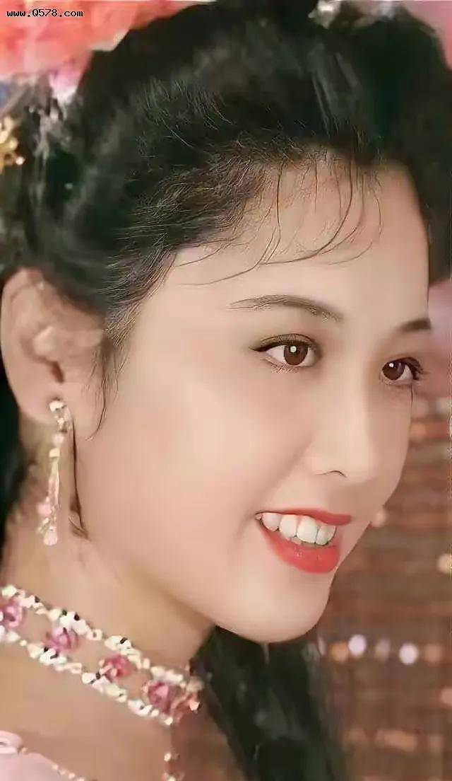 细数4位宅男女神:年轻时都曾风华绝代,现今却被人遗忘_龚雪_朱琳_何晴