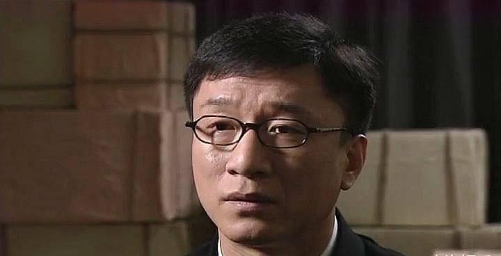 51岁孙红雷成为综艺咖,卖萌耍宝让人看着尴尬,上位经历也不光彩