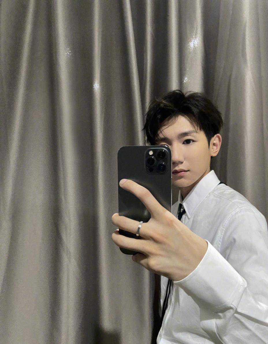 王源开博十周年,回顾那些年我们追过的元气主唱小圆_音乐_搜索_耳朵