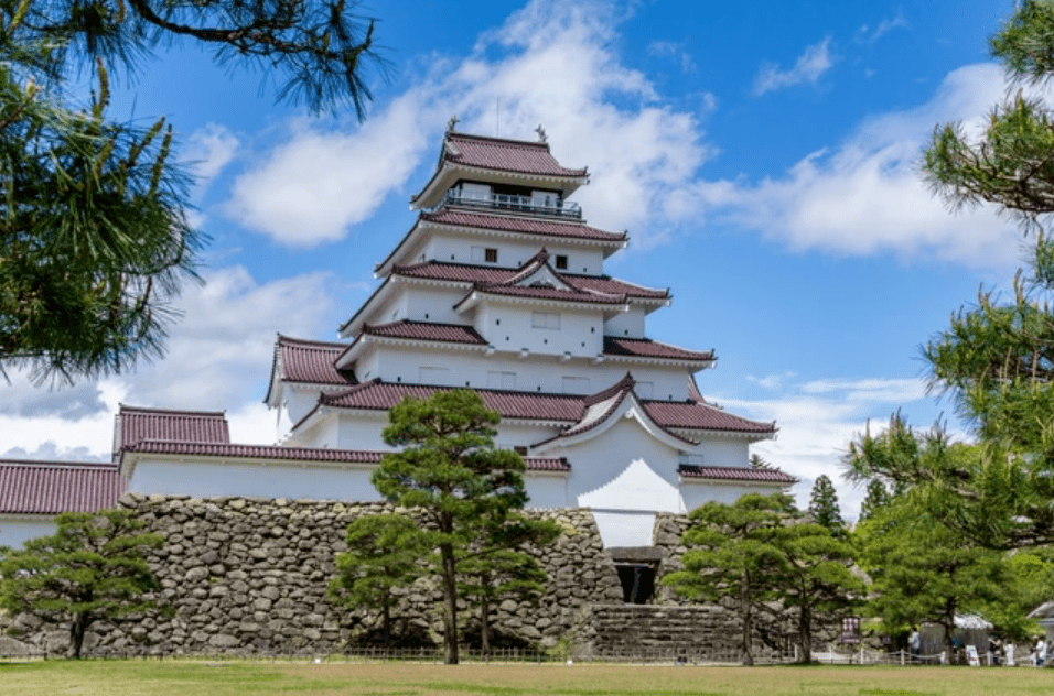 5. 会津若松城位于日本熊本县熊本市中央区,别称银杏城.