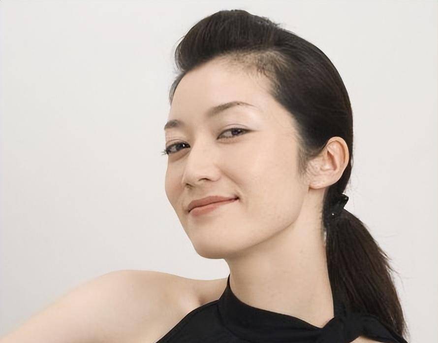 在中国跑十年龙套的国外女演员,因《伪装者》成名