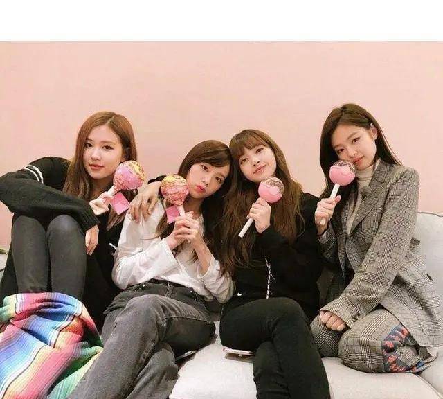 已完成新歌录制,lisa有大功劳_jennie_组合_solo