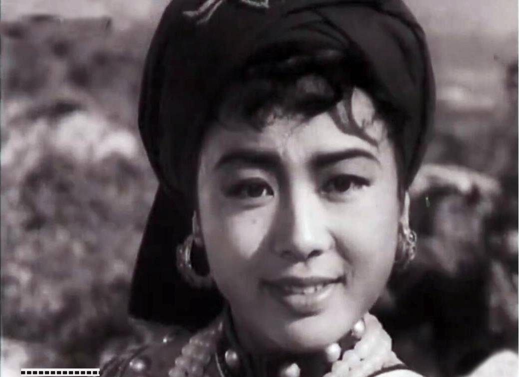 1957上映老电影《芦笙恋歌》,宋雪娟汪杰主演,《婚誓》浪漫动听_娜娃