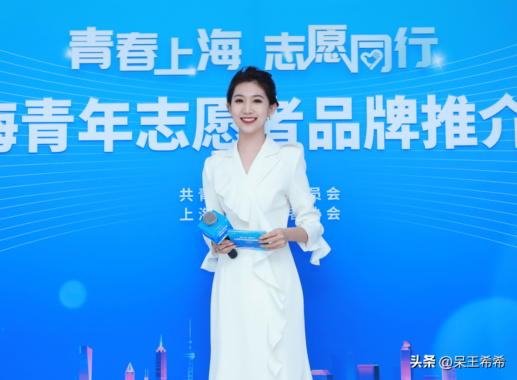 主持人大赛得到入职央视机会的例子,在刘仲萌,周瑜两人完成跳槽之后