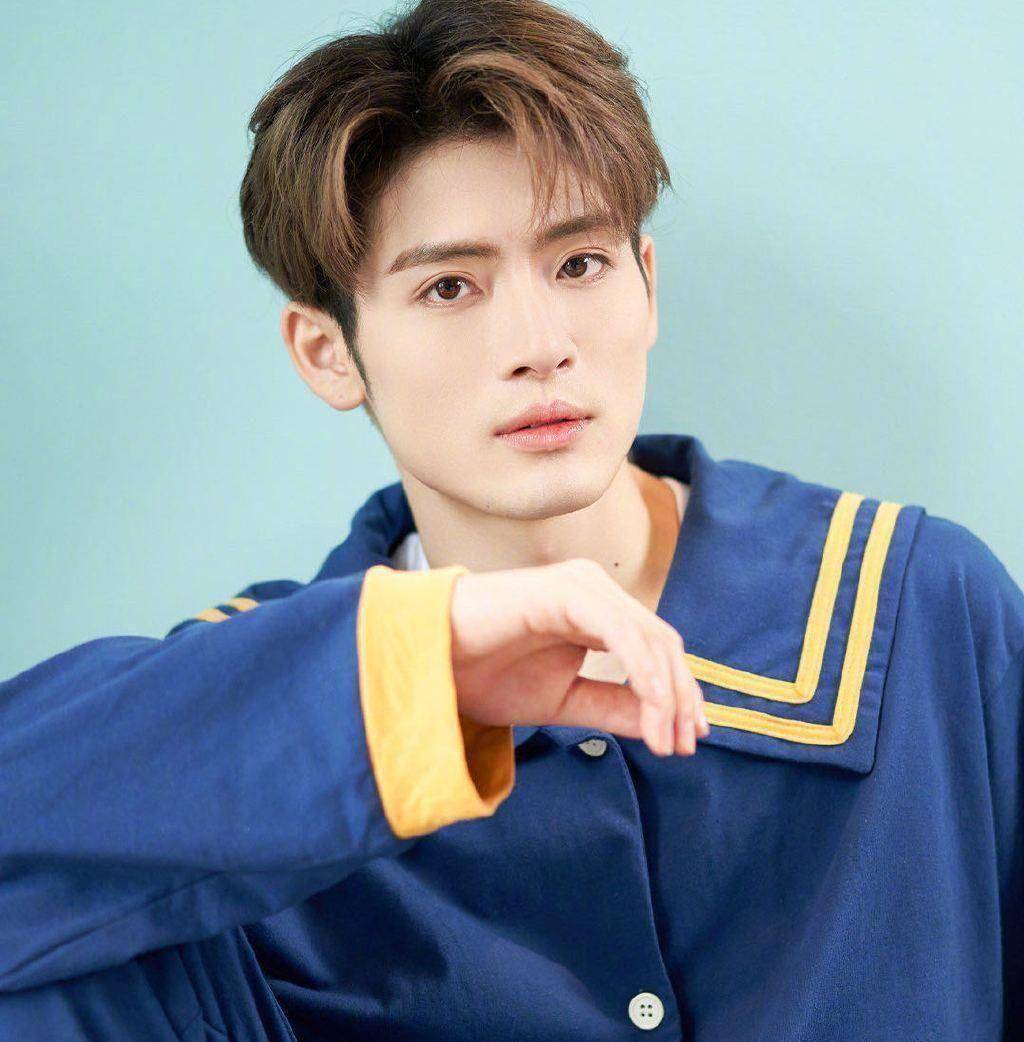 into1"颜值大赏"结果:力丸被选为颜值最高成员,刘宇屈居第二_活动