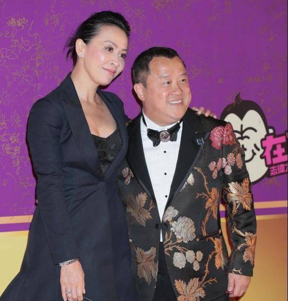 1990年,曾志伟"强拉"刘嘉玲去打麻将,3小时现身"呆若木鸡"_梁朝伟