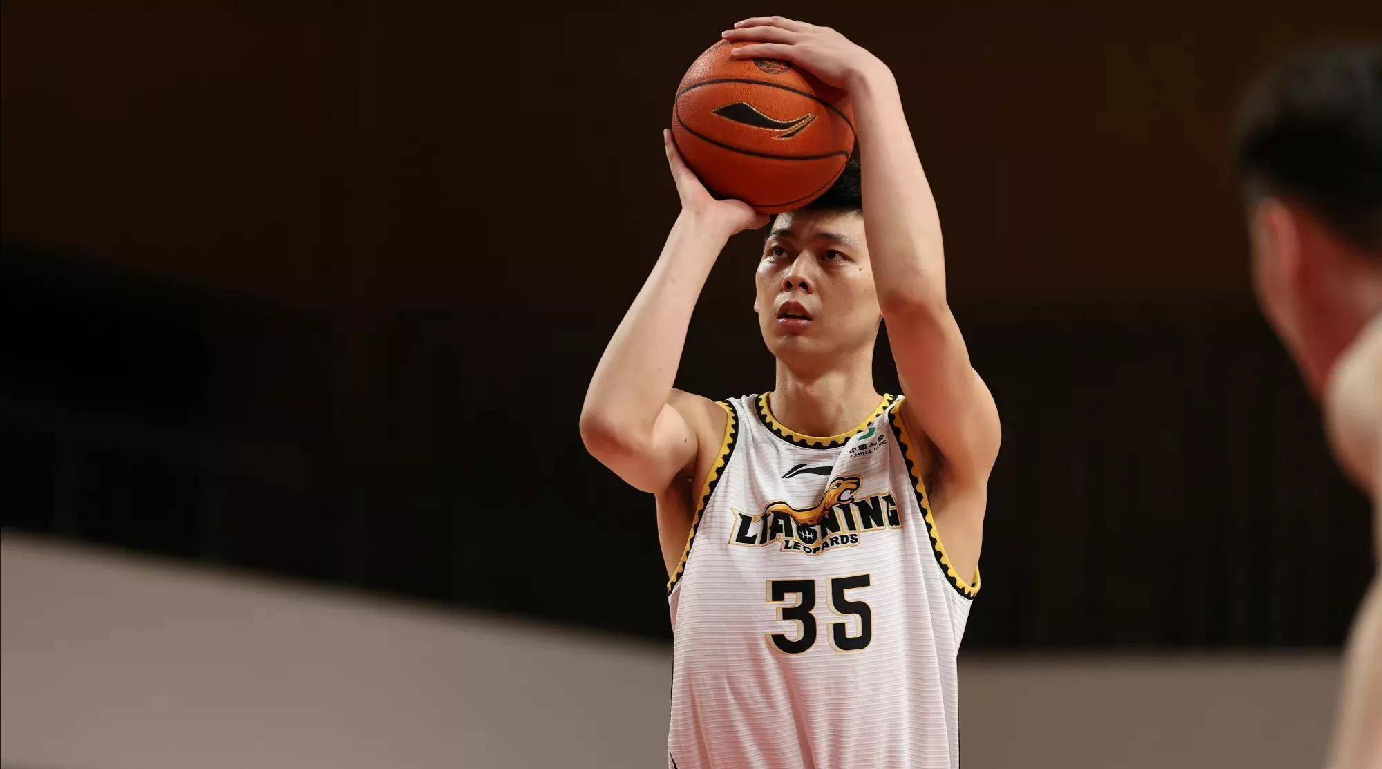 朱荣振大爆发,辽宁队送同曦25连败,浙江队力克青岛队_比赛_本赛季_1